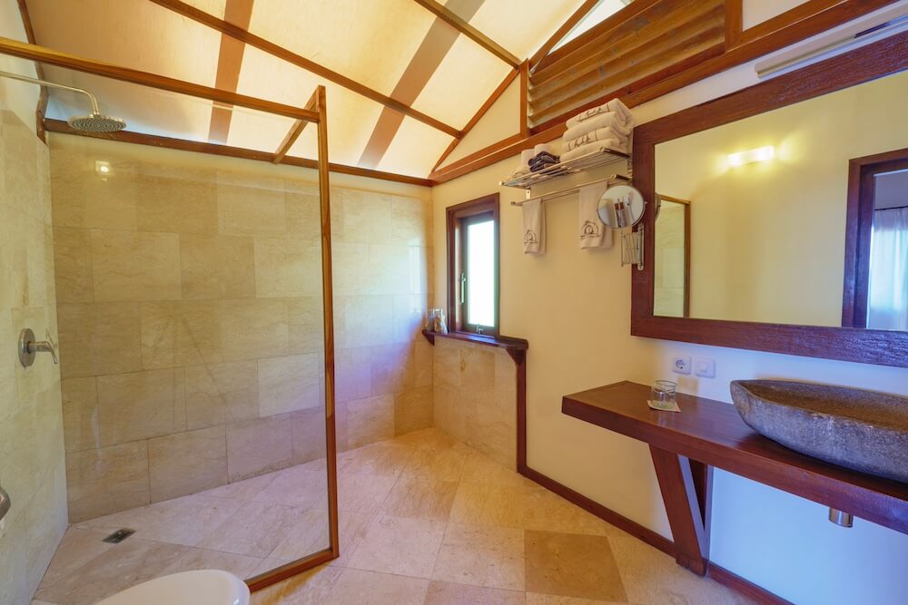 Ocean View Bungalow - Komodo Resort