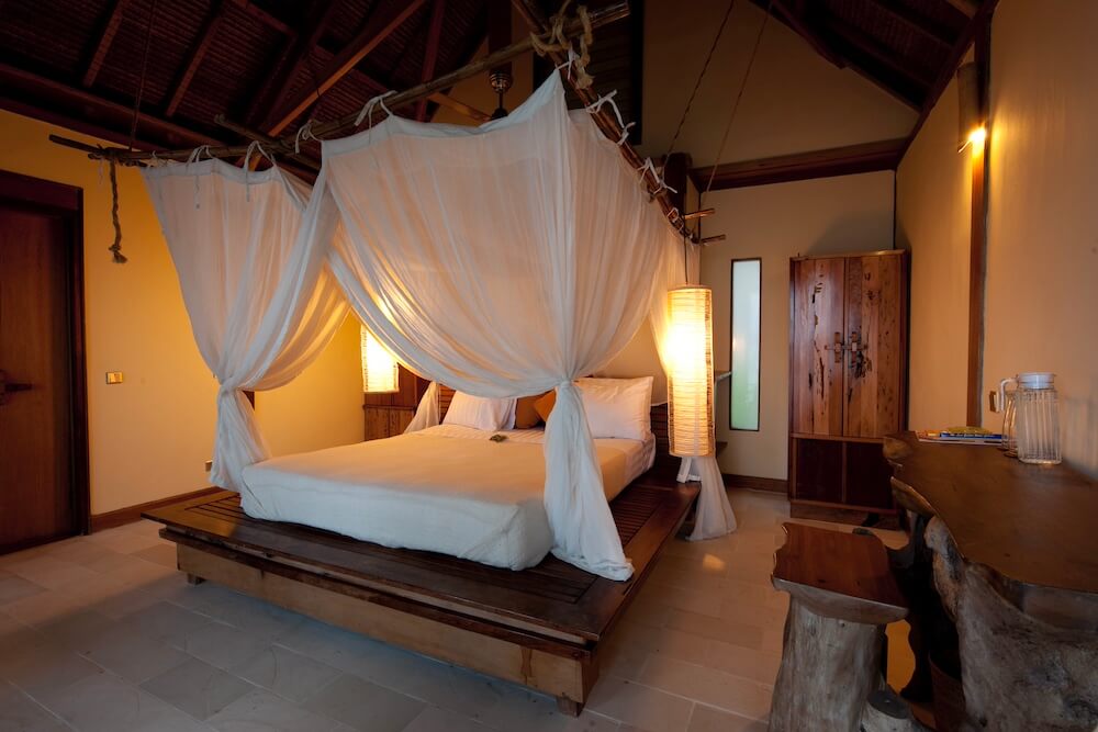 Water Cottage Misool inside