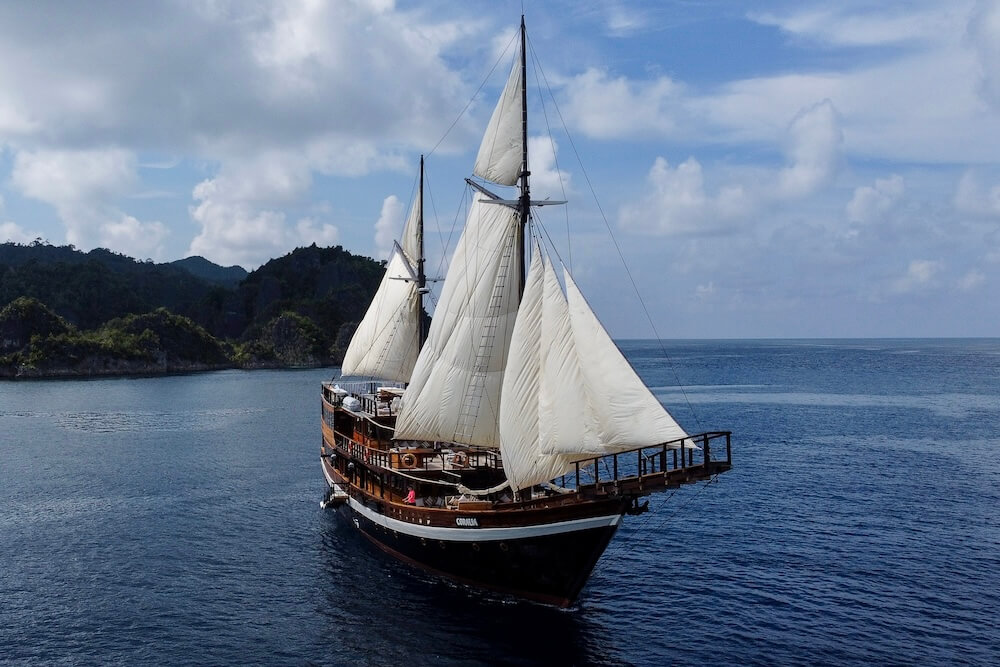 Coralia Liveaboard